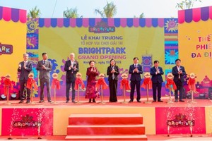 Chính thức cắt băng khai trương Tổ hợp Công viên Giải trí BRIGHTPARK