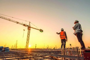 Cổ phiếu xây dựng sôi sục theo đầu tư công