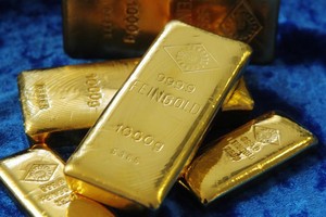 Vàng tuần 10-14/3: Thẩm thấu và thấp thỏm