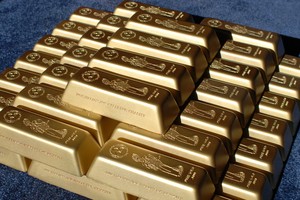 Vàng rớt ngưỡng 1.300 USD/ounce khi kinh tế Mỹ khởi sắc