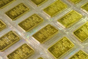Vàng SJC vượt 37 triệu đồng/lượng, USD tăng trở lại