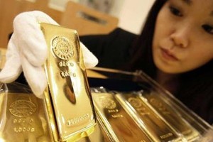 Vàng vọt tăng trở lại, USD tiếp tục giảm