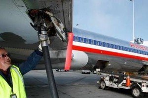 Chuyện lạ: Dầu rẻ có thể bất lợi cho ngành hàng không