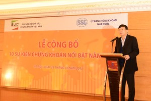 Chủ tịch UBCK Vũ Bằng phát biểu tại lễ công bố 10 sự kiến chứng khoán năm 2015