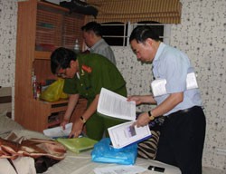 Khám xét nhà Nguyễn Hữu Trọng