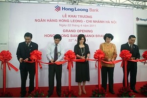 Ngân hàng Hong Leong hoàn tất hợp nhất EON