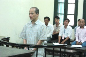 Bùi Ngọc Phương Hiếu tại Tòa sáng ngày 24/4