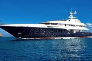 Du thuyền giá thuê hơn nửa triệu USD mỗi tuần