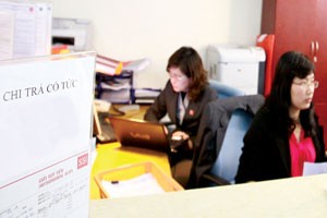 Chia cổ phiếu quỹ cho cổ đông, vẫn tắc!