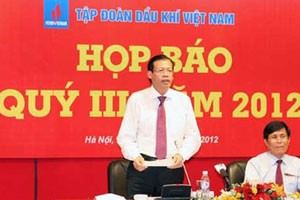 Lãnh đạo Tập đoàn Dầu khí Việt Nam tại buổi họp báo thường kỳ của Tập đoàn chiều ngày 8/10