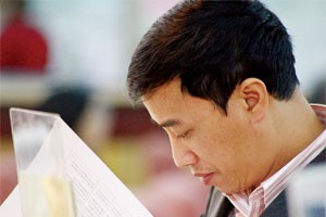 Sửa thuế chứng khoán đang rơi vào thế... kẹt