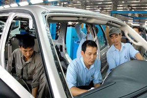 Tháo gỡ khó khăn cho sản xuất kinh doanh là giải pháp được kỳ vọng tạo thêm việc làm, hạn chế thất nghiệp.