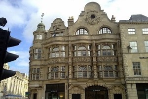 Vụ bê bối tốn kém nhất trong lịch sử ngân hàng nước Anh