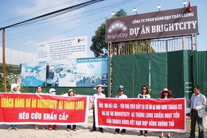 Khách hàng “dọa” kiện nếu AZ Thăng Long được chuyển đổi