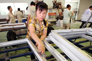 Hỗ trợ doanh nghiệp nhỏ, nói nhiều làm ít