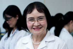 Nữ doanh nhân chế tạo sơn từ vỏ trấu