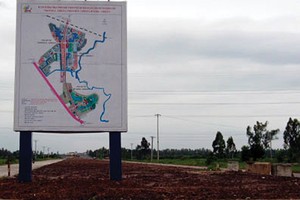 Tiếp tục hoãn xử vụ án lừa bán đất tại Dự án Thanh Hà 