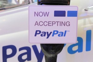 PayPal đã thông báo nhầm cho khách hàng tới 92,2 triệu tỷ USD. Ảnh: Independent