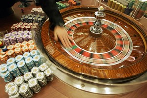 Nhiều dự án casino dậm chân tại chỗ. Ảnh: WSJ