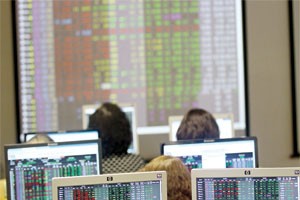 Nhiều DN muốn quản lý giao dịch cổ đông lớn, cổ đông nội bộ