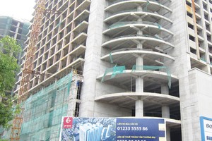 "Đại gia" địa ốc về quê bán dạo 