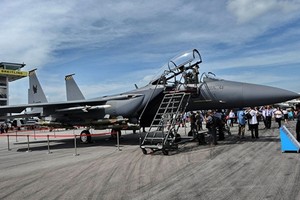 Dòng F-15 của Boeing có thể được duy trì sản xuất đến năm 2020. Ảnh: Bloomberg
