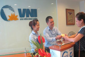 Vinacomin hạ giá để mong "thoát khỏi" Bảo hiểm Hàng không