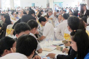 Đông đảo khách hàng tham dự sự kiện mở bán IJC@VSIP do Công ty Tấc Đất Tấc Vàng tổ chức