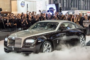 Mẫu xe mới nhất của Rolls-Royce, Wraith sẽ sớm về Việt Nam.