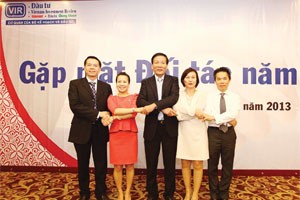 Cùng doanh nghiệp vững bước