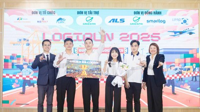 Đội 4 Ducks đến từ Trường Cao đẳng FPT Polytechnic Hà Nội đã xuất sắc giành ngôi vô địch sau hành trình thi đấu đầy kịch tính.