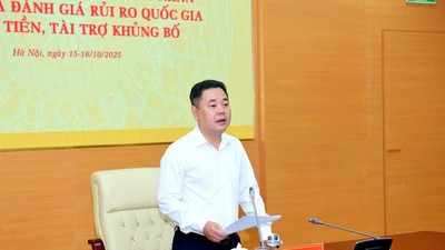 Phó Thống đốc NHNN Nguyễn Ngọc Cảnh phát biểu tại Hội thảo