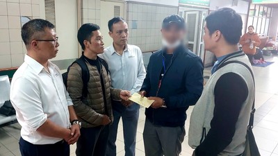 Bảo hiểm Tasco thăm hỏi các nạn nhân và gia đình