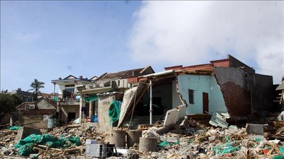 Nhiều địa phương chịu ảnh hưởng nặng nề sau cơn bão số 13. Ảnh: Internet