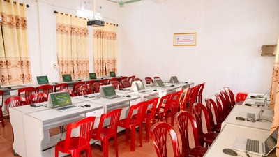 Nestlé trao tặng phòng máy tính giúp học sinh tiếp cận công nghệ