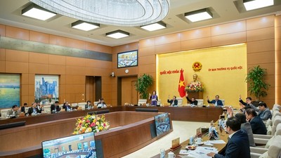 Phiên họp chiều 24/12 của Ủy ban Thường vụ Quốc hội.