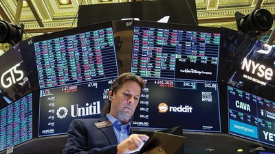 Chứng khoán Mỹ: Hai lực đẩy trái chiều