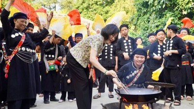 Làng nhà sàn dân tộc sinh thái Thái Hải (xã Thịnh Đức, TP. Thái Nguyên), là ngôi làng đầu tiên của Việt Nam được vinh danh là “Làng du lịch tốt nhất thế giới năm 2022”.