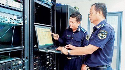 Ứng dụng công nghệ thông tin trong lĩnh vực hải quan.