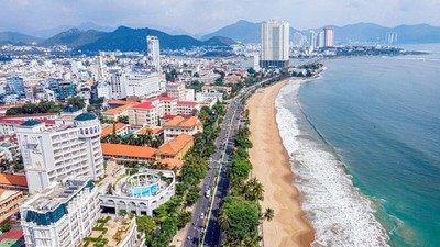 Khánh Hòa ưu tiên thu hút nhà đầu tư chiến lược có tiềm lực, khả năng triển khai dự án quy mô lớn 