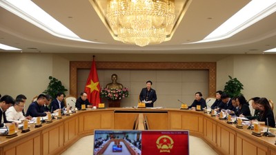 Phó thủ tướng Trần Hồng Hà chủ trì Hội nghị. Ảnh: VGP.