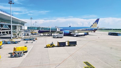 Cảng hàng không quốc tế Đà Nẵng được xác định là một trong những cảng hàng không quốc tế trọng điểm của khu vực miền Trung và cả nước 