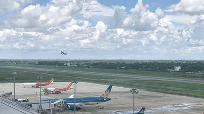 Vị trí quy hoạch Khu thương mại tự do và Tổ hợp công nghiệp, logistics, khoa học - công nghệ, đổi mới sáng tạo, đô thị đều gắn với Cảng hàng không quốc tế Cần Thơ. Trong ảnh: Cảng hàng không quốc tế Cần Thơ