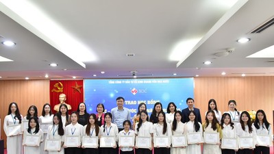SCIC trao Học bổng nâng bước tài năng trẻ năm 2025