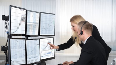 Giới đầu tư gia tăng áp lực bán, Phố Wall quay đầu giảm