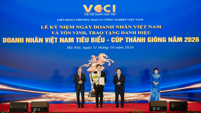 Ông Đặng Huỳnh Anh Tuấn - Chủ tịch HĐQT TTC Energy vinh dự đón nhận danh hiệu “Doanh nhân Việt Nam tiêu biểu - Cúp Thánh Gióng” năm 2026 vào tối 11/10/2026 tại Hà Nội.
