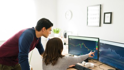 Quản trị rủi ro, đi theo xu hướng và sẵn sàng cắt lỗ đúng kỷ luật trở thành “hành trang” cần thiết cho chu kỳ mới.