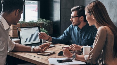 Giới đầu tư chùn tay khi giá dầu thô nhích lên