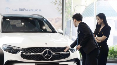 Mercedes-Benz định vị lại thị trường ở dòng sản phẩm GLC thu hút sự quan tâm lớn của khách hàng trẻ. 