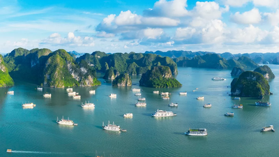 Du lịch – nền kinh tế không khói được coi là thế mạnh chủ lực đưa Vân Đồn thành trung tâm kinh tế biển hiện đại mang tầm khu vực. Ảnh - bvhttdl.gov.vn